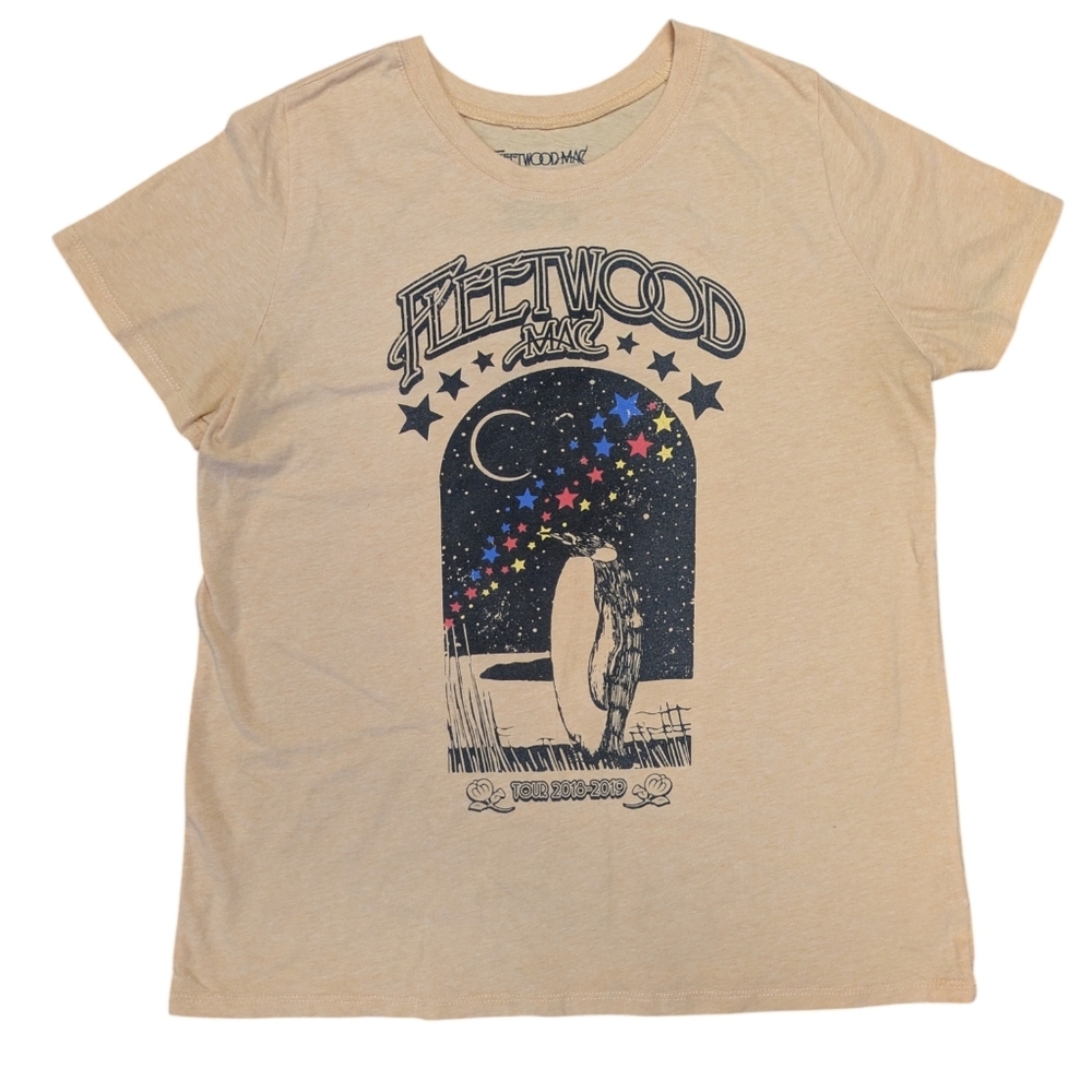 torrid Beige Fleetwood Mac Graphic Tee with Multicolor Stars
